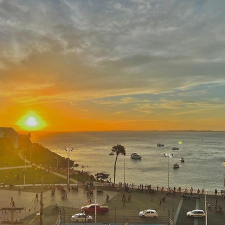 Apartamento No Farol Da Barra. Vista Deslumbrante Para O Mar! No Circuito Do Carnaval. Ao Lado Do Porto Da Barra ! Salvador Bagian luar foto