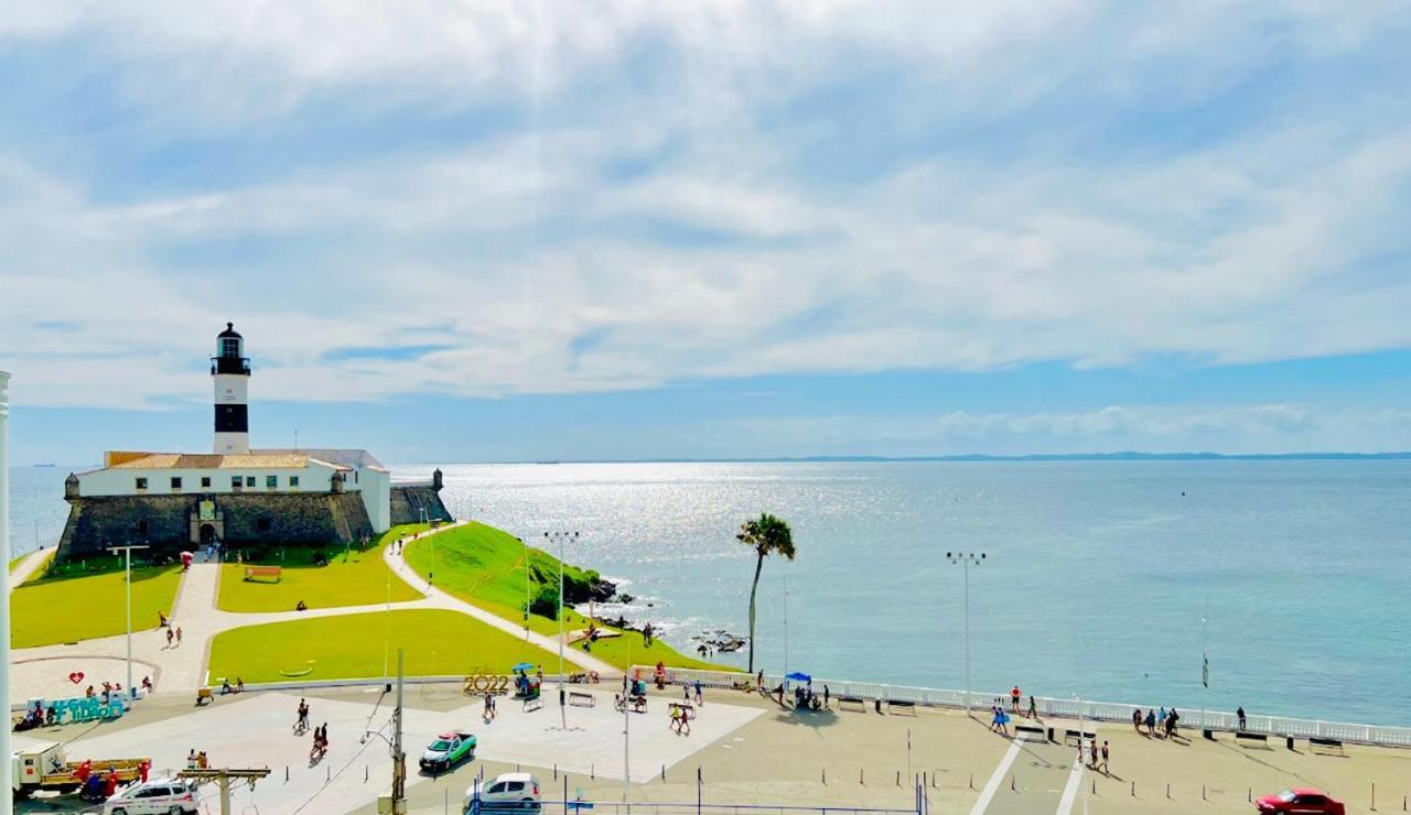 Apartamento No Farol Da Barra. Vista Deslumbrante Para O Mar! No Circuito Do Carnaval. Ao Lado Do Porto Da Barra ! Salvador Bagian luar foto